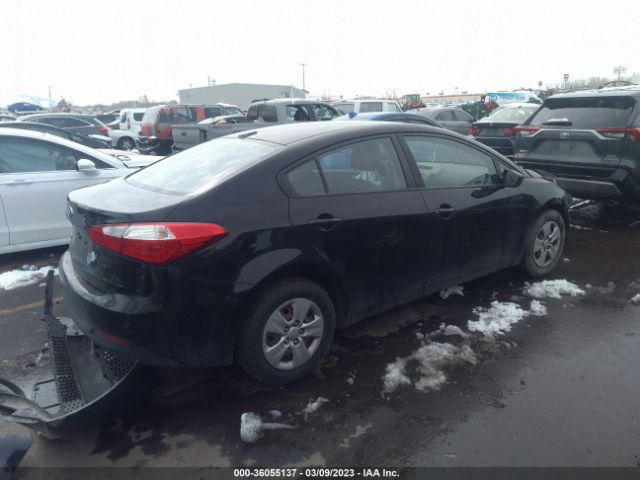 KNAFK4A6XF5325522 KIA FORTE LX
