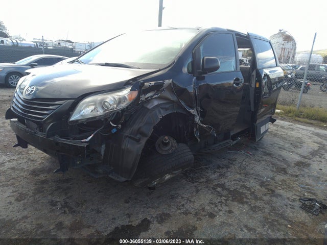 Toyota Sienna L 2014 5TDZK3DC6ES505519 Image 2