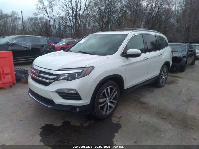 Honda Pilot Touring 2017 5FNYF6H97HB025823 Image 2