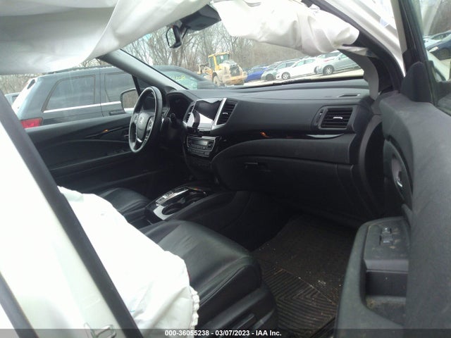 Honda Pilot Touring 2017 5FNYF6H97HB025823 Image 5