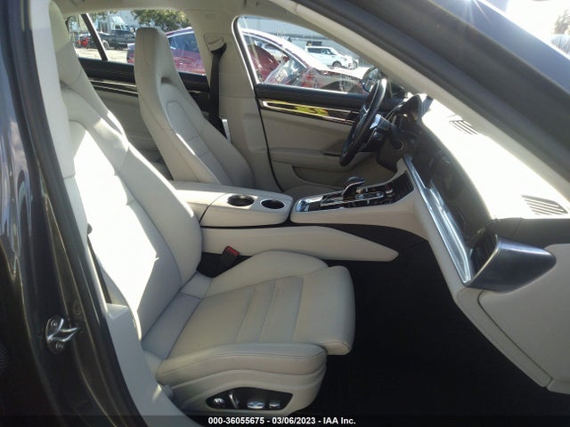 WP0AB2A75JL132127 Porsche Panamera 4s