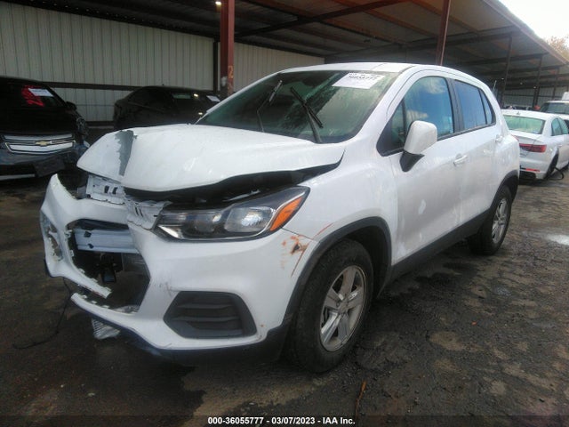 Chevrolet TRAX LS 2022 KL7CJNSMXNB538799 Image 2