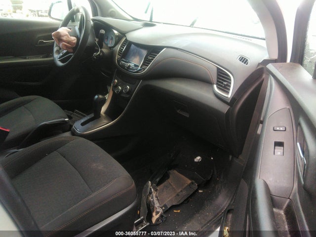 Chevrolet TRAX LS 2022 KL7CJNSMXNB538799 Image 6