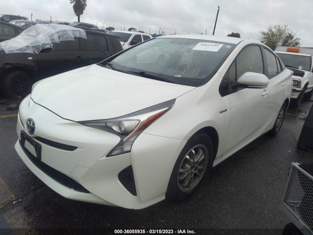 Toyota Prius Two 2016 JTDKBRFU6G3017122 Image 2