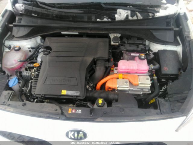 KNDCB3LC0M5486638 KIA NIRO LX