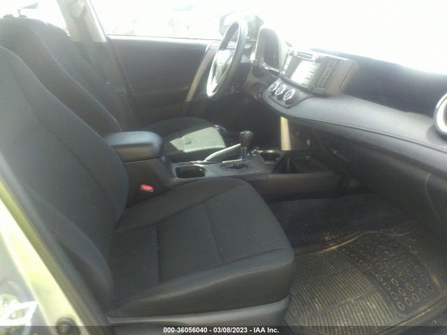 Toyota RAV4 LE 2018 2T3ZFREV7JW484101 Image 6