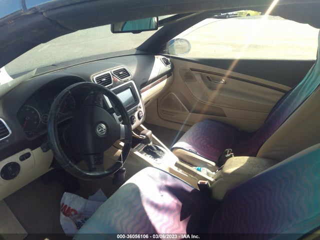 2008 VOLKSWAGEN EOS LUX VIN: WVWFA71FX8V015686