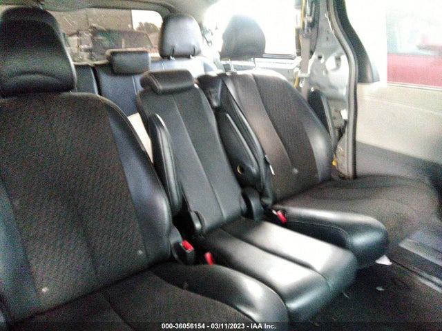 2011 TOYOTA SIENNA SE VIN: 5TDXK3DC3BS110717