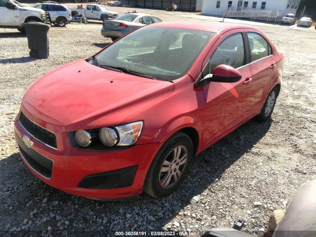 Chevrolet SONIC LT 2015 1G1JC5SH3F4130909 Image 2