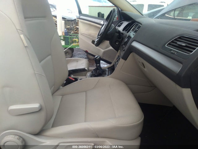 3VW817AU4FM094252 Volkswagen Golf Tsi S