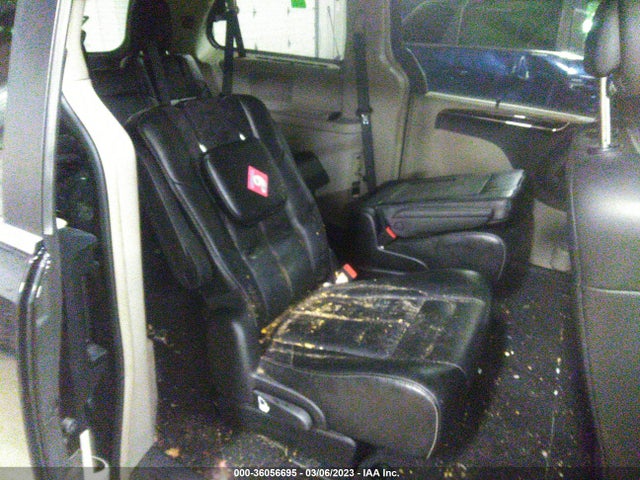2C4RC1GG5FR628416 Chrysler Town & Country Limited Platinum