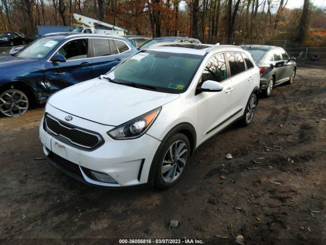KNDCE3LC0H5072028 KIA Niro Touring
