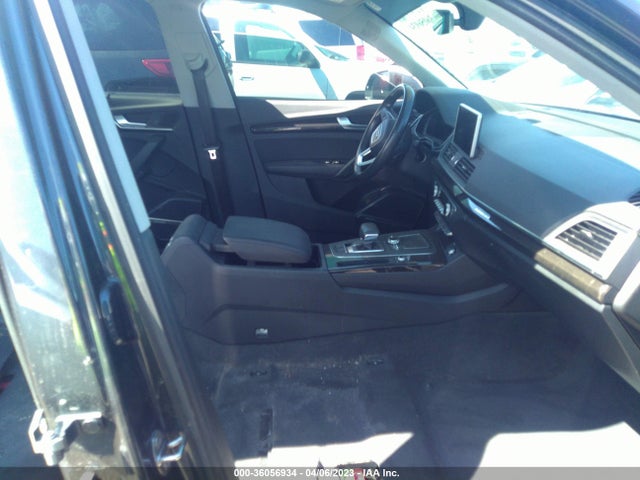 WA1BNAFY0J2088917 Audi Q5 Premium Plus