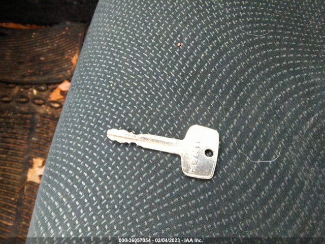 Toyota Yaris 2010 JTDBT4K30A1361836 Image 3