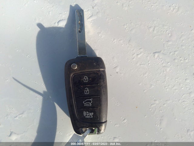 Hyundai Kona Se 2019 KM8K12AA2KU213161 Image 3
