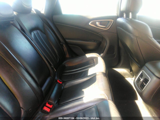 Chrysler 200 Limited Platinum 2017 1C3CCCABXHN508369 Image 8