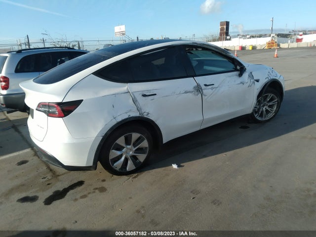 5YJYGDEE3MF174338 Tesla Model Y Long Range