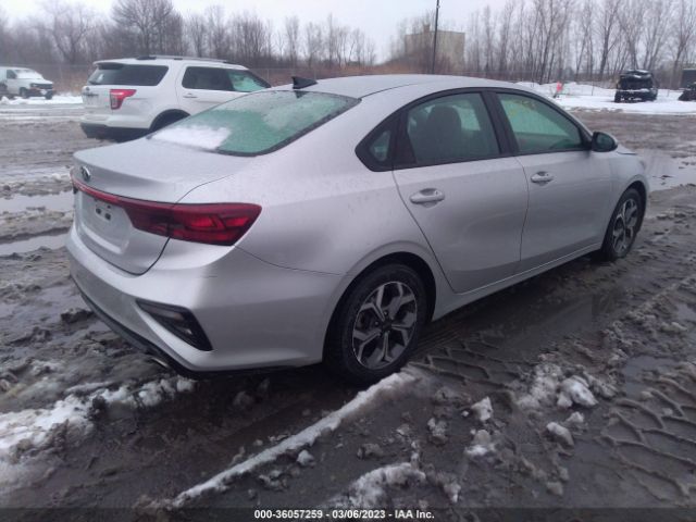 3KPF24AD4LE152176 KIA Forte Lxs