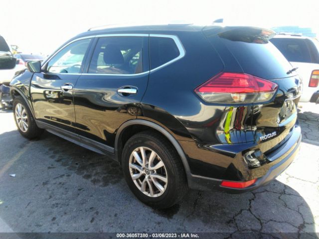 KNMAT2MT6HP588582 Nissan ROGUE SV