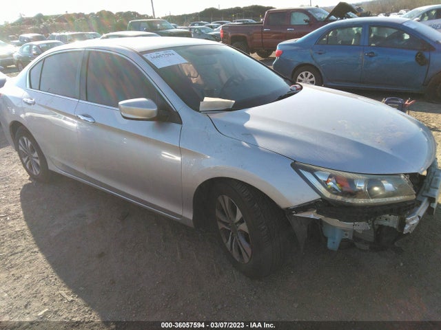 2015 1HGCR2F39FA018792 main image