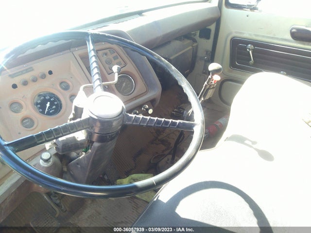 1981 FORD F7000 VIN: 000000R70UVJA6319