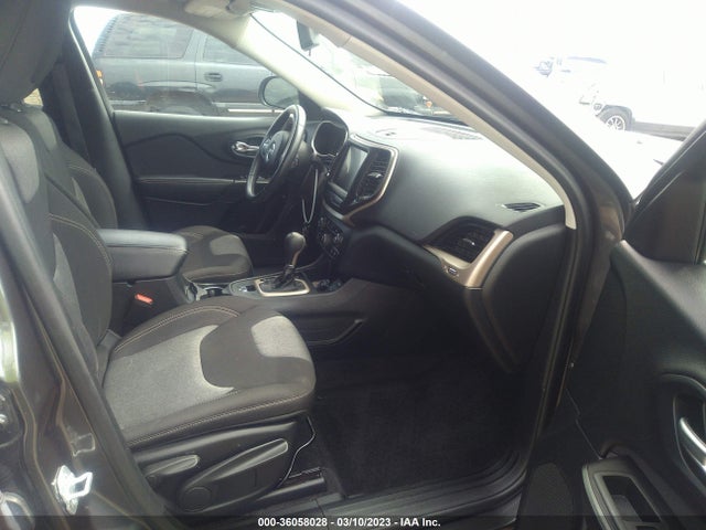 1C4PJLCS1EW321172 Jeep Cherokee Latitude
