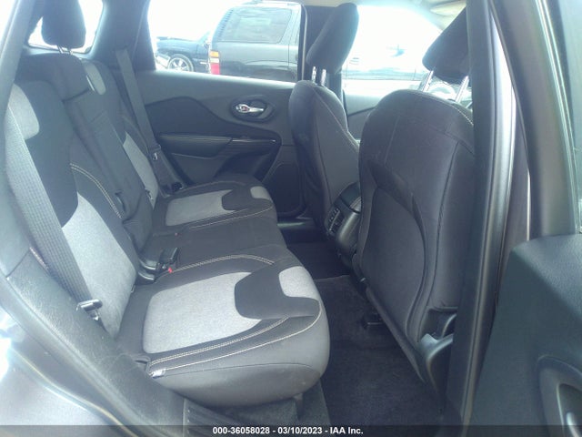 1C4PJLCS1EW321172 Jeep Cherokee Latitude
