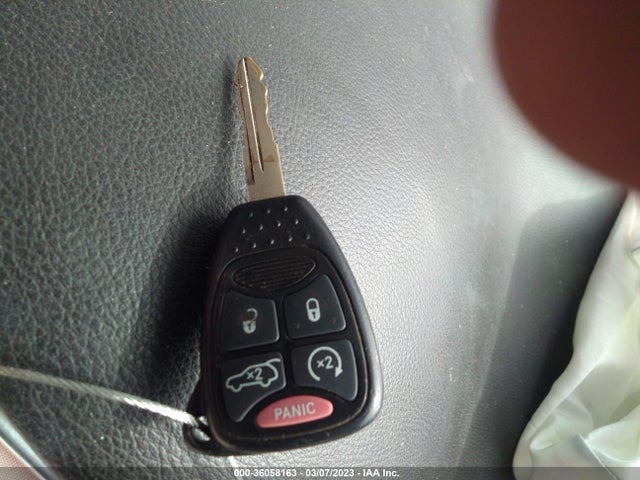 Chrysler 200 Limited 2014 1C3CCBCGXEN204375 Image 3