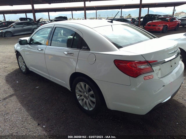 Chrysler 200 Limited 2014 1C3CCBCGXEN204375 Image 5