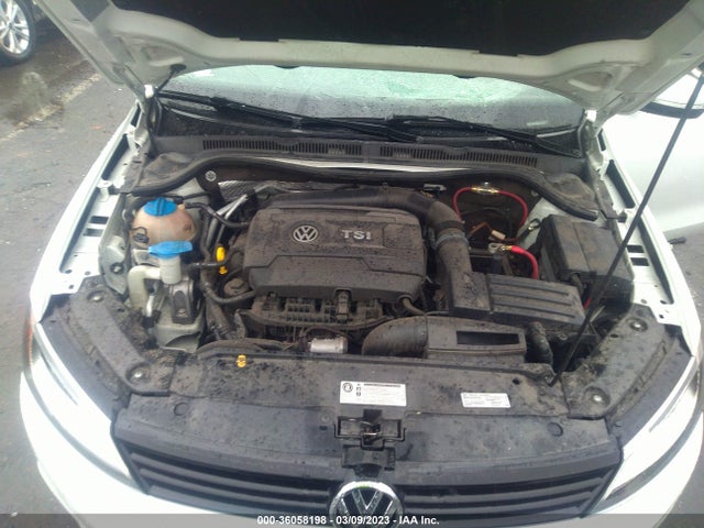 3VWD17AJ2EM405549 Volkswagen Jetta Sedan Se