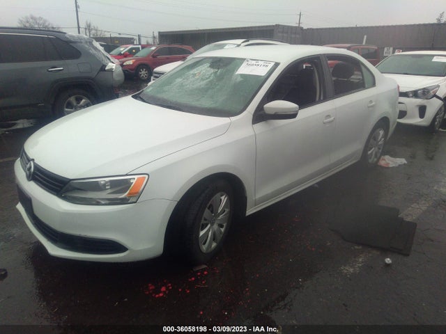 3VWD17AJ2EM405549 Volkswagen Jetta Sedan Se