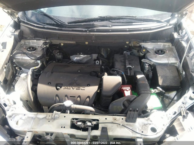 JA4AR3AW6JZ033462 Mitsubishi Outlander Sport Se 2.4