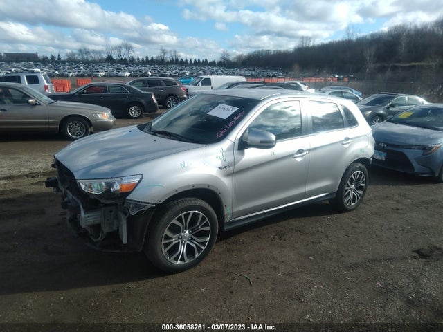 JA4AR3AW6JZ033462 Mitsubishi Outlander Sport Se 2.4