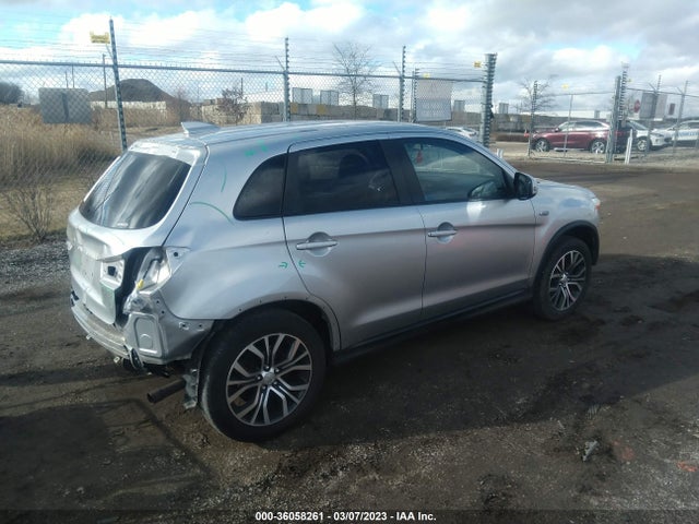JA4AR3AW6JZ033462 Mitsubishi Outlander Sport Se 2.4
