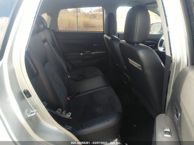 JA4AR3AW6JZ033462 Mitsubishi Outlander Sport Se 2.4