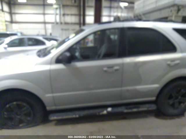 KNDJC733X55452297 KIA Sorento Lx/ex