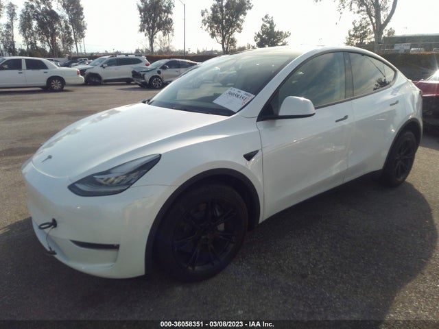 Tesla Model Y Long Range 2022 7SAYGDEE5NF408953 Image 2