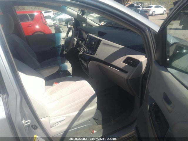 Toyota SIENNA LE 2014 5TDKK3DC1ES475122 Image 6
