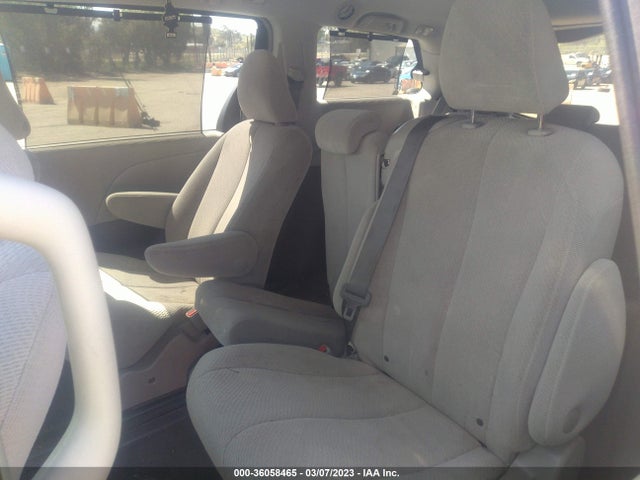 Toyota SIENNA LE 2014 5TDKK3DC1ES475122 Image 9