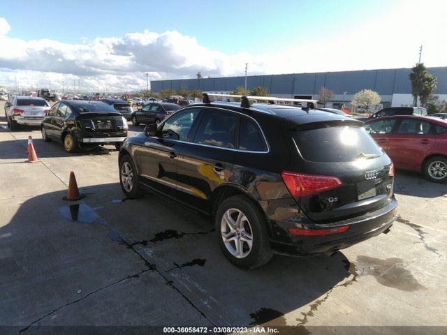 WA1CFAFP7BA039813 Audi Q5 2.0t Premium