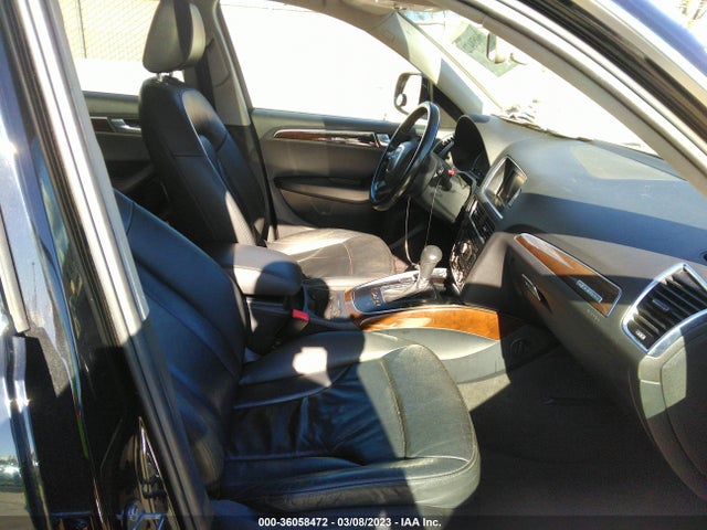 WA1CFAFP7BA039813 Audi Q5 2.0t Premium