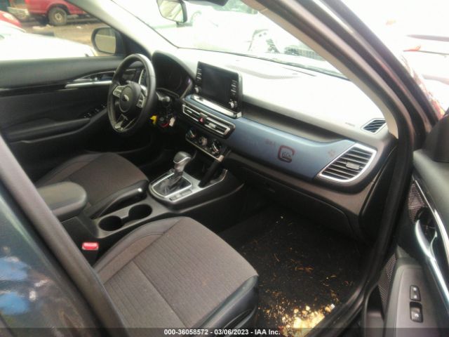 KNDEU2AAXM7173244 KIA SELTOS S