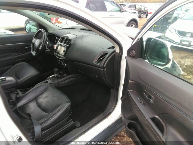 4A4AP4AUXFE011455 Mitsubishi Outlander Sport Se