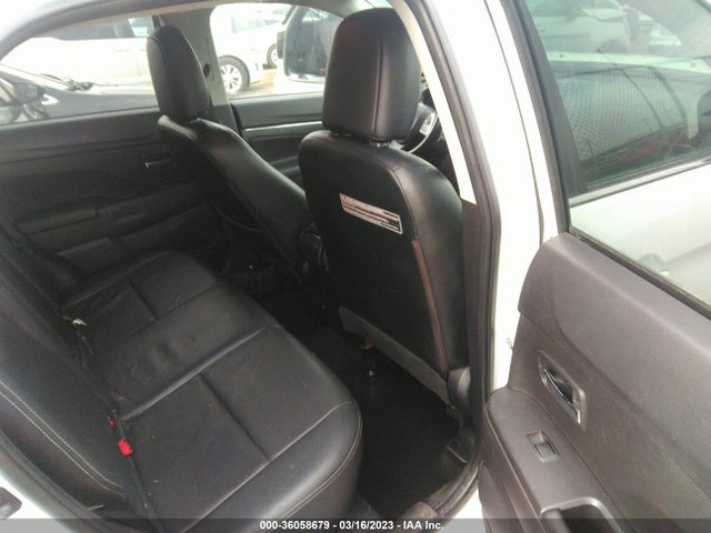 4A4AP4AUXFE011455 Mitsubishi Outlander Sport Se