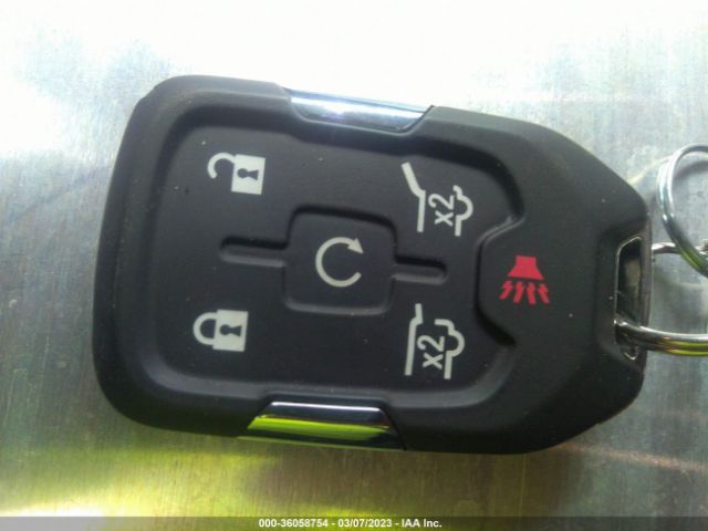 1GKS2GKC9JR143601 GMC Yukon Xl Slt