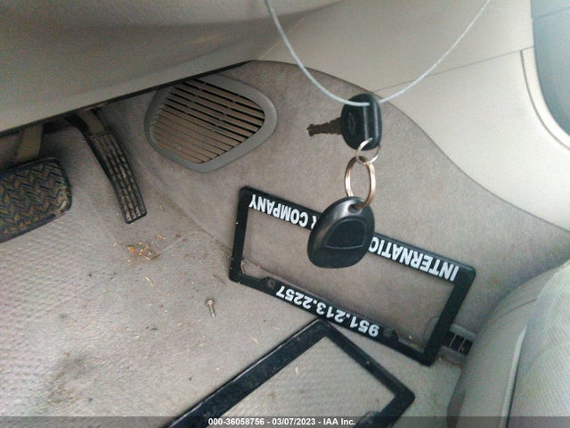 2010 GMC ACADIA SLE VIN: 1GKLVLED0AJ116942
