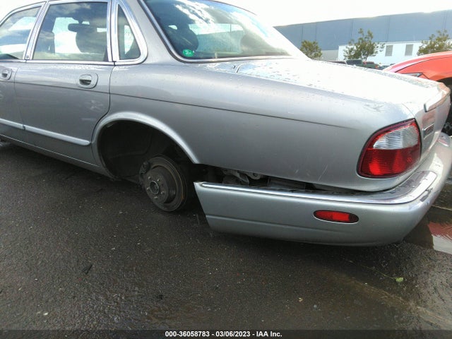 1999 JAGUAR XJ VIN: SAJPX1843XC864977