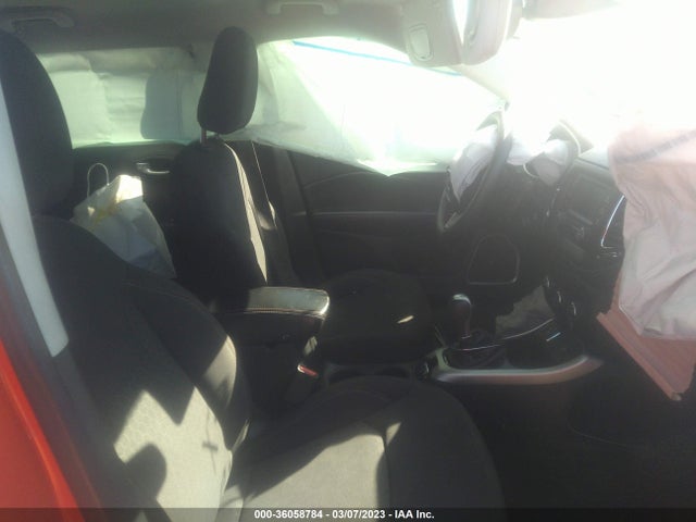 3C4NJCAB1JT233121 Jeep Compass Sport