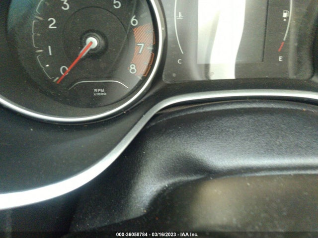 3C4NJCAB1JT233121 Jeep Compass Sport