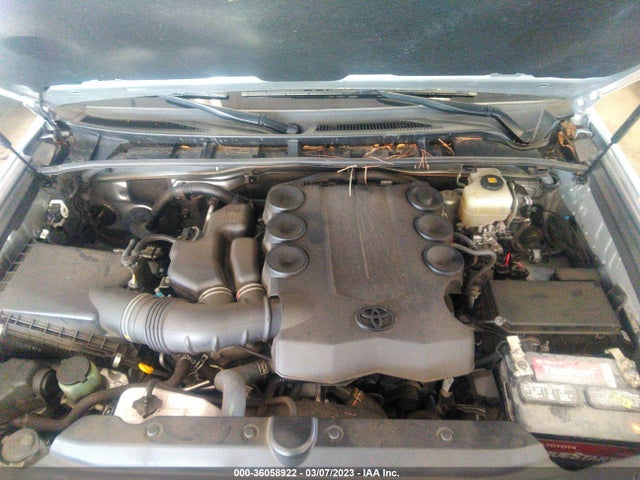 Toyota 4RUNNER SR5 2018 JTEBU5JR4J5508916 Image 12